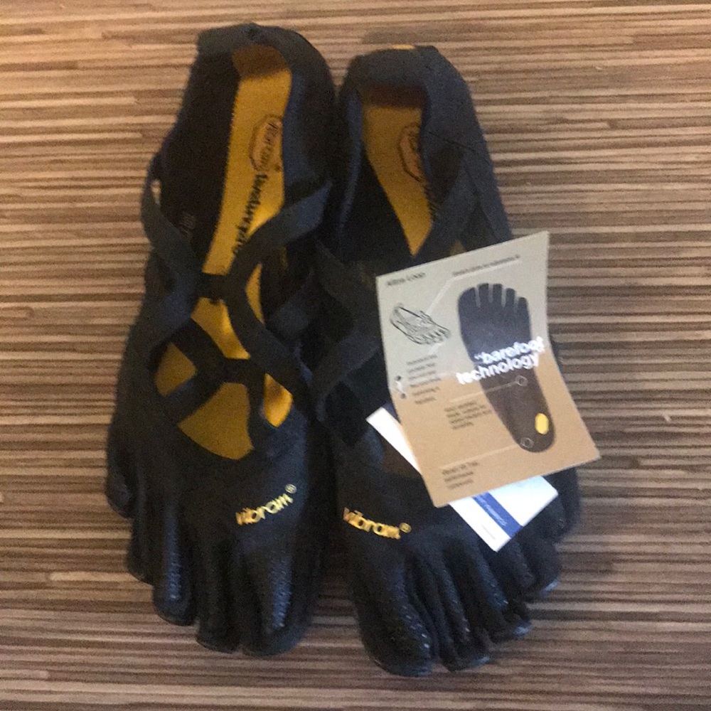 Vibram / Alitza loop / Size 9.0 - 9.5 / Brand New